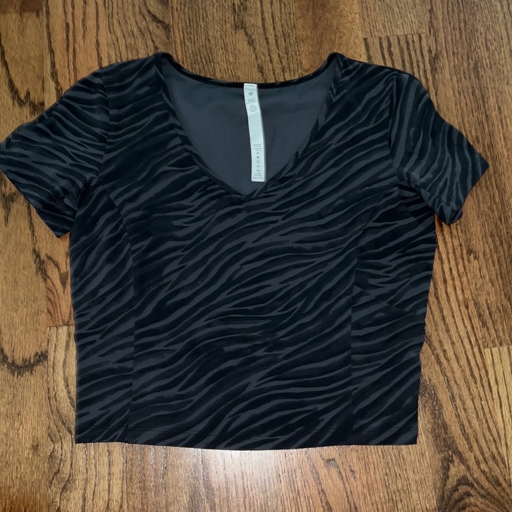 Lululemon Black Zebra Align Too Fitted and Cropped-12